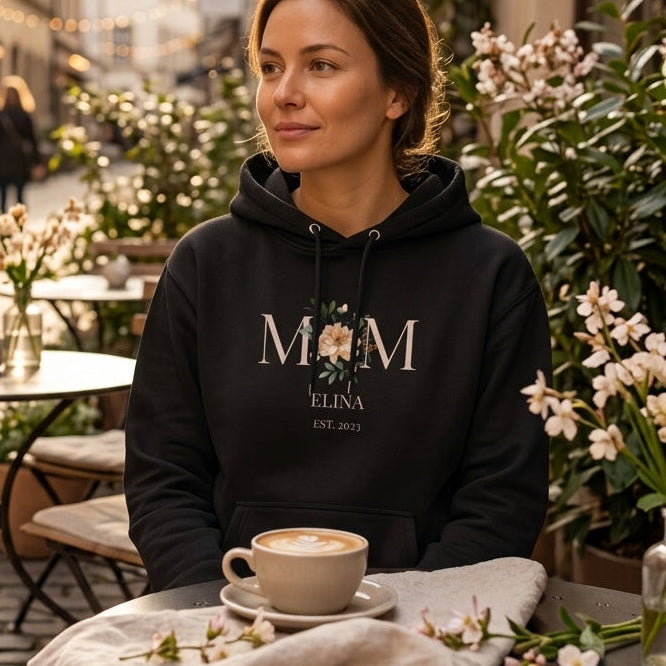 Personalisierter MOM Hoodie mit Blumen & Wunschname
